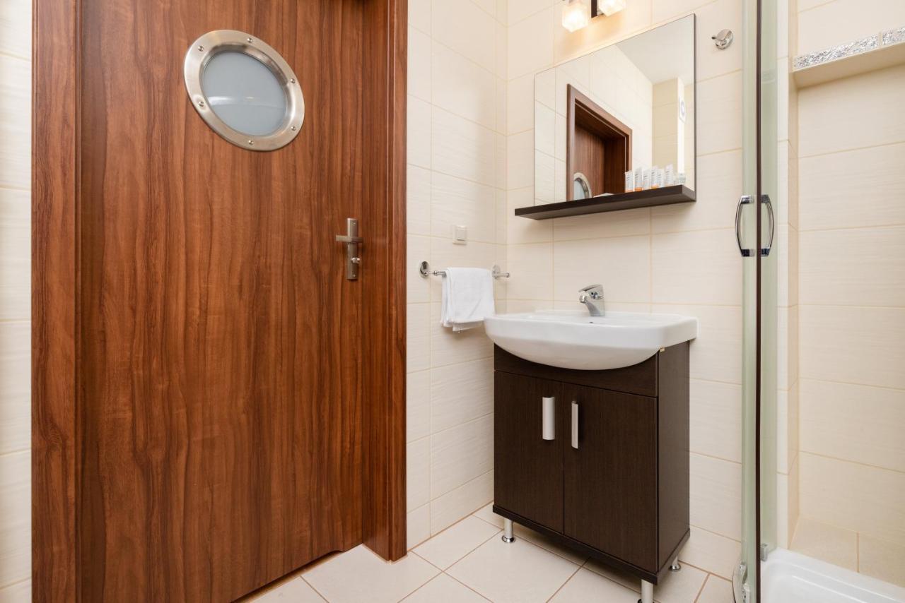 Seaview Nowy Swiat By Renters Apartment